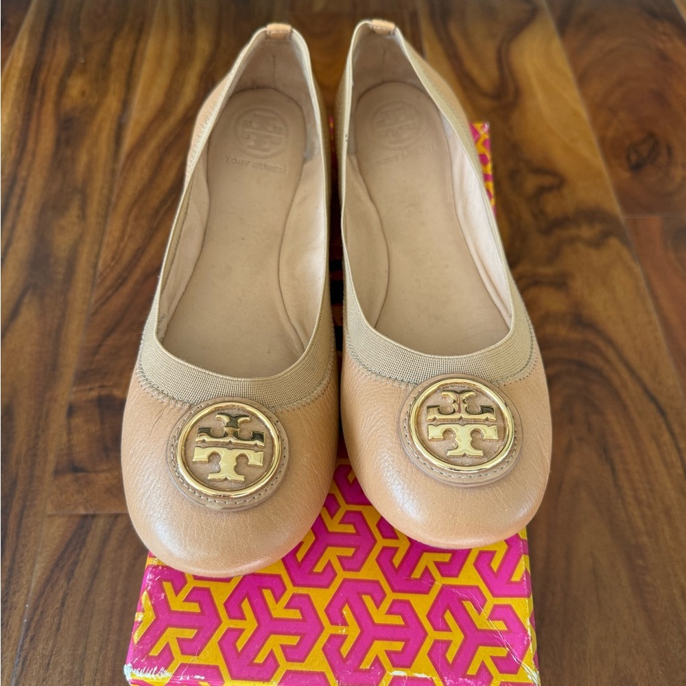 Tory Burch Beige Leather Flats